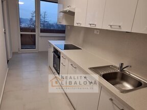 Pronájem 2+1/L, OV, 55 m2, Ústí nad Labem, Severní Terasa, Jana Zajíce