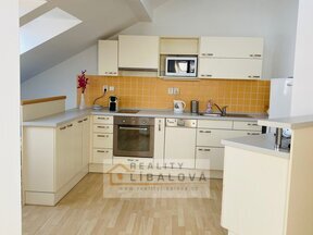 Pronájem 2+kk, OV, 70 m2, Praha, Smíchov, Svornosti